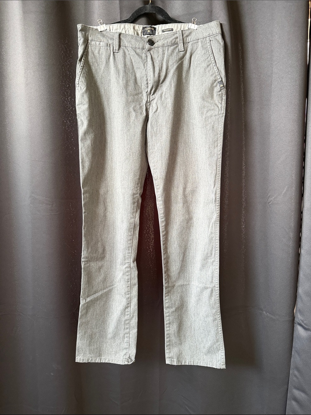 Quiksilver Men's Gray Straight-Leg Chino Pants